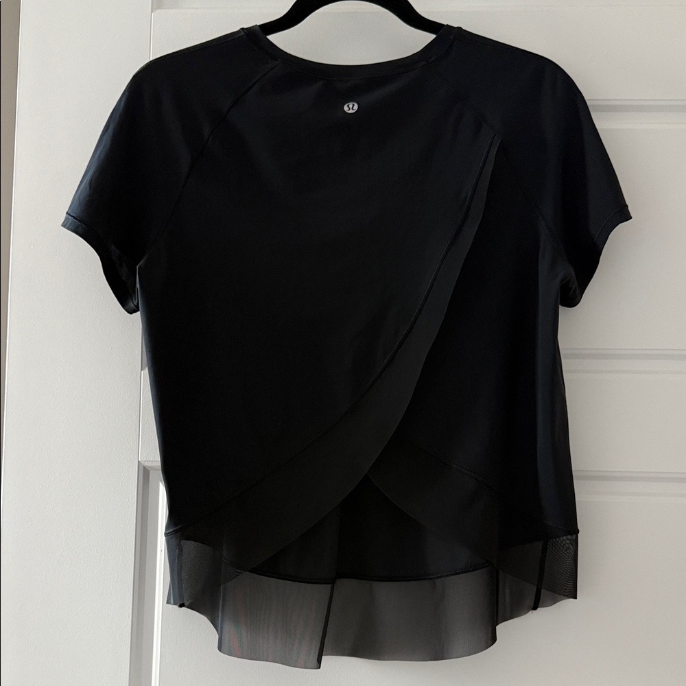 Lululemon Athletica Black Cross Back Short Sleeve Top w/Sheer trim Sz 6 - Picture 2 of 9